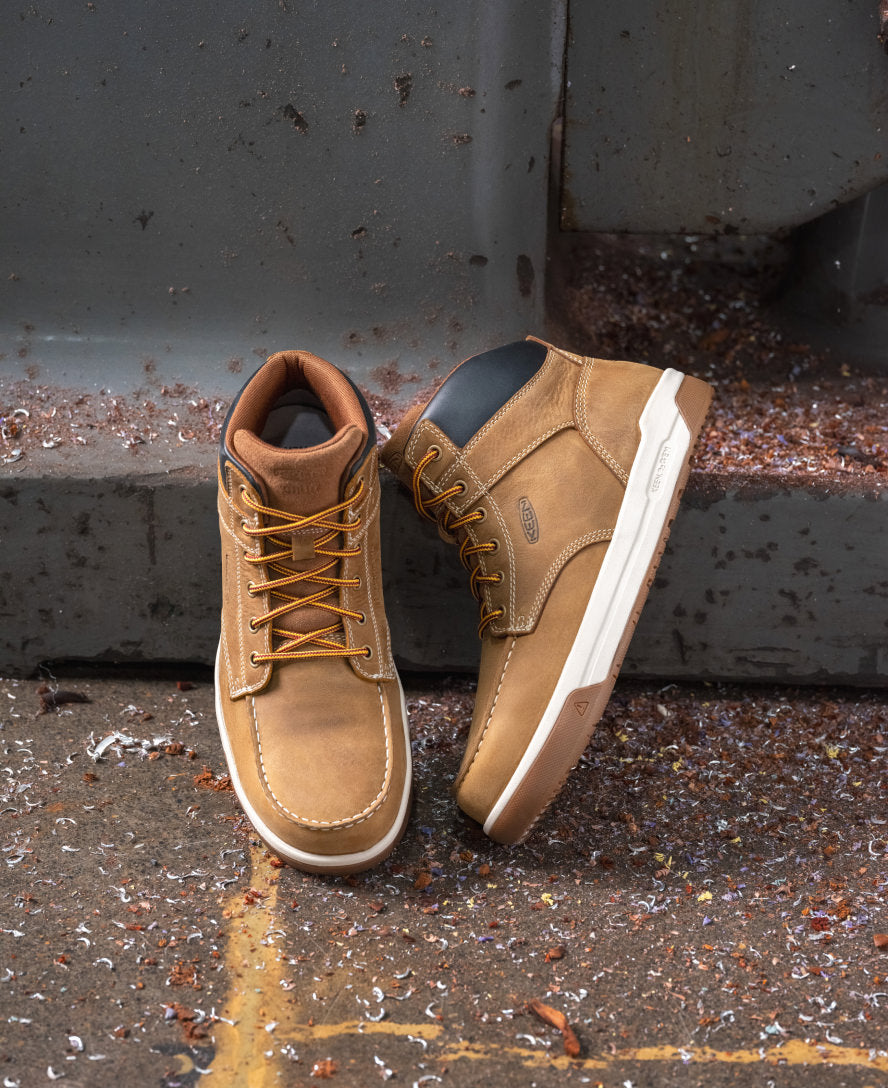 Men's Gibson Waterproof Work Boot (Carbon Toe) Cascade Brown/Gum / Keen