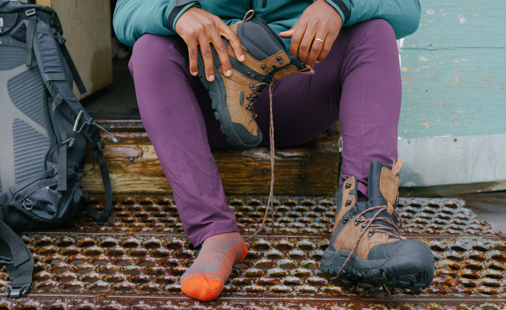 Men's Revel IV Polar Waterproof Boot Bison/Orange Pepper / Keen