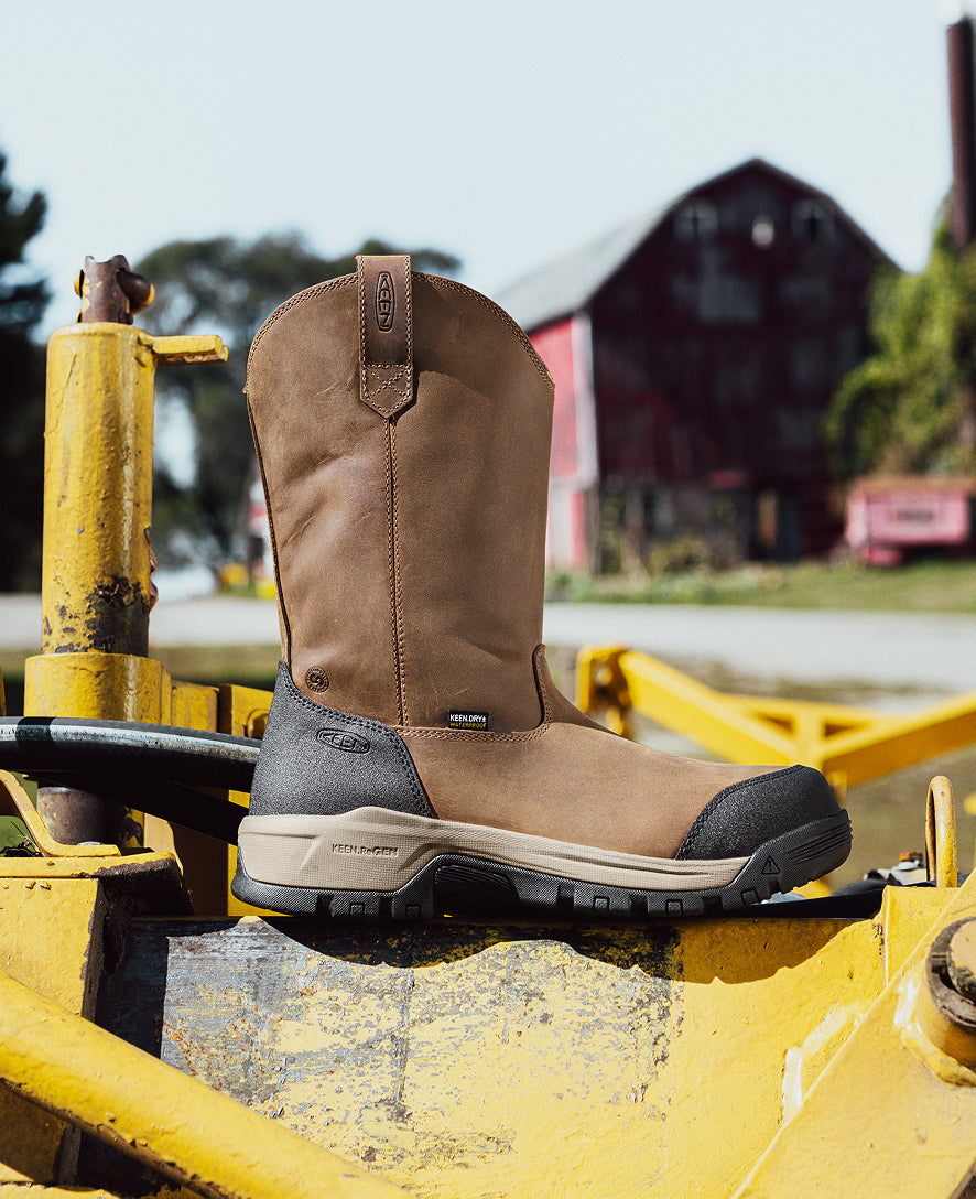 Men's Evanston Pull-On Waterproof Boot (Carbon Toe) Bison/Black / Keen