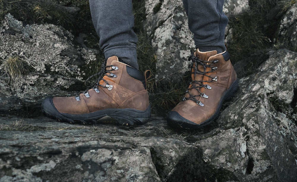 Men's Pyrenees Waterproof Hiking Boot Syrup / Keen