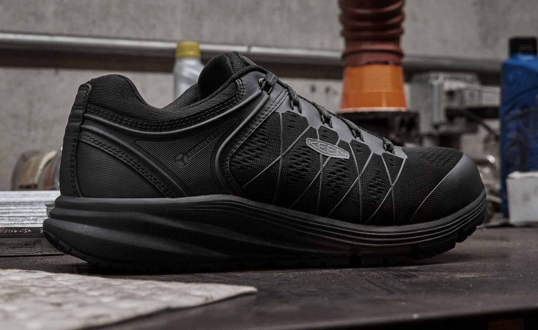 Men's Vista Energy (Carbon Toe) Black/Raven / Keen
