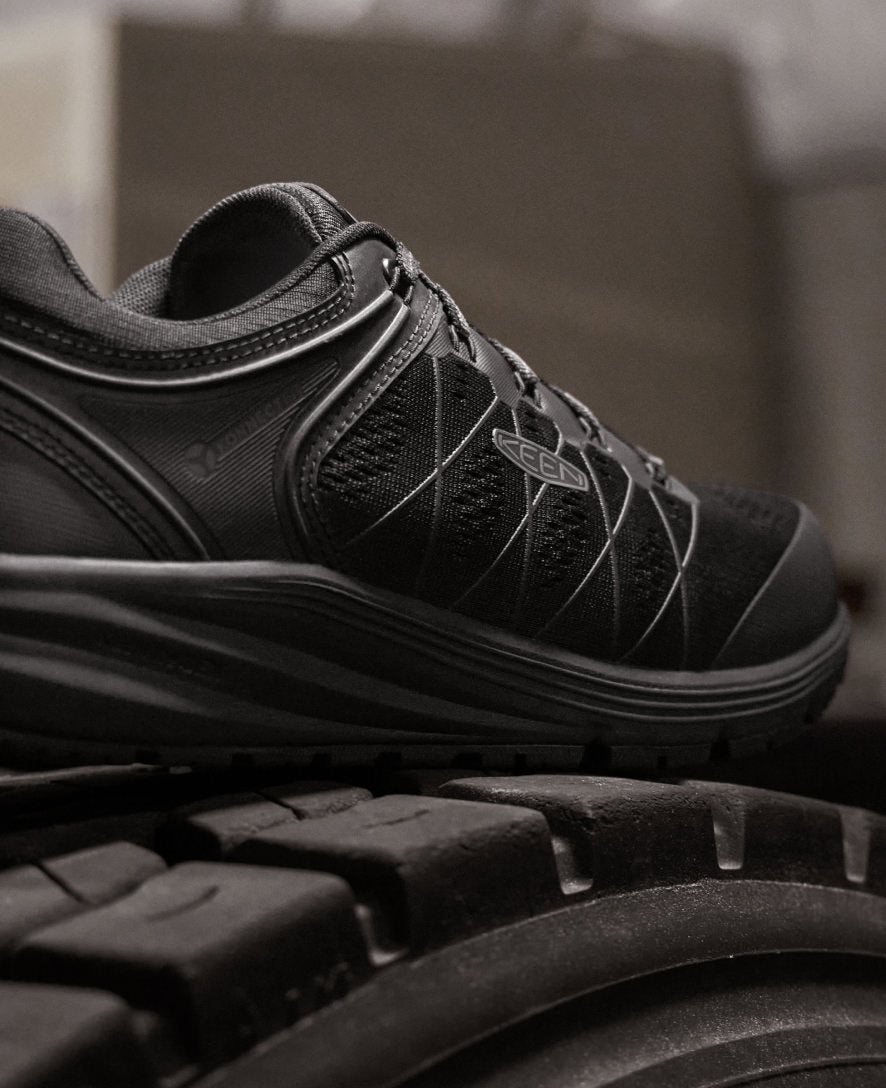 Men's Vista Energy (Carbon Toe) Black/Raven / Keen