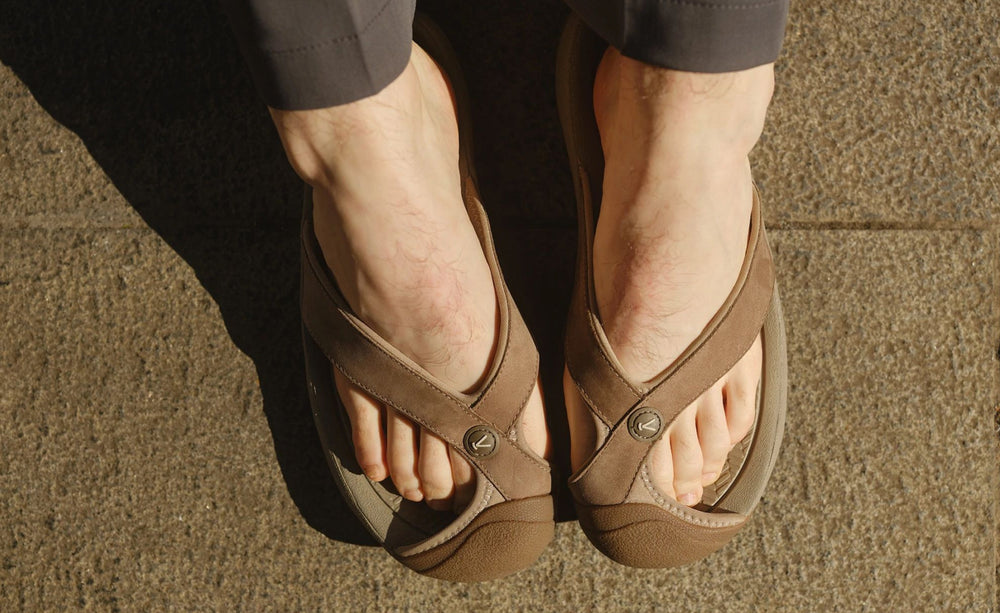 Men's Waimea Leather Flip-Flop Java/Plaza Taupe / Keen