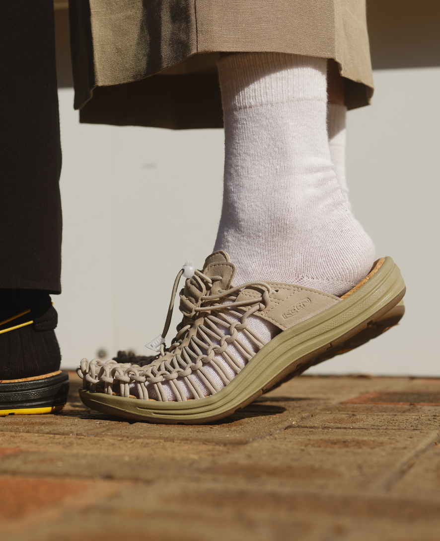 All Gender UNEEK II Convertible Canvas Sneaker Brindle/Natural / Keen