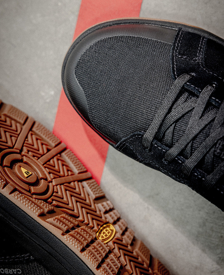 Women's Kenton Work Shoe (Carbon Toe) Black/Gum / Keen