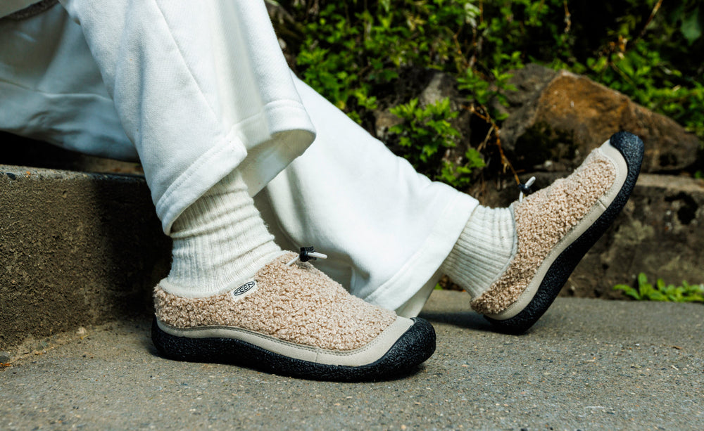 Women's Howser III Slide Plaza Taupe/Black / Keen