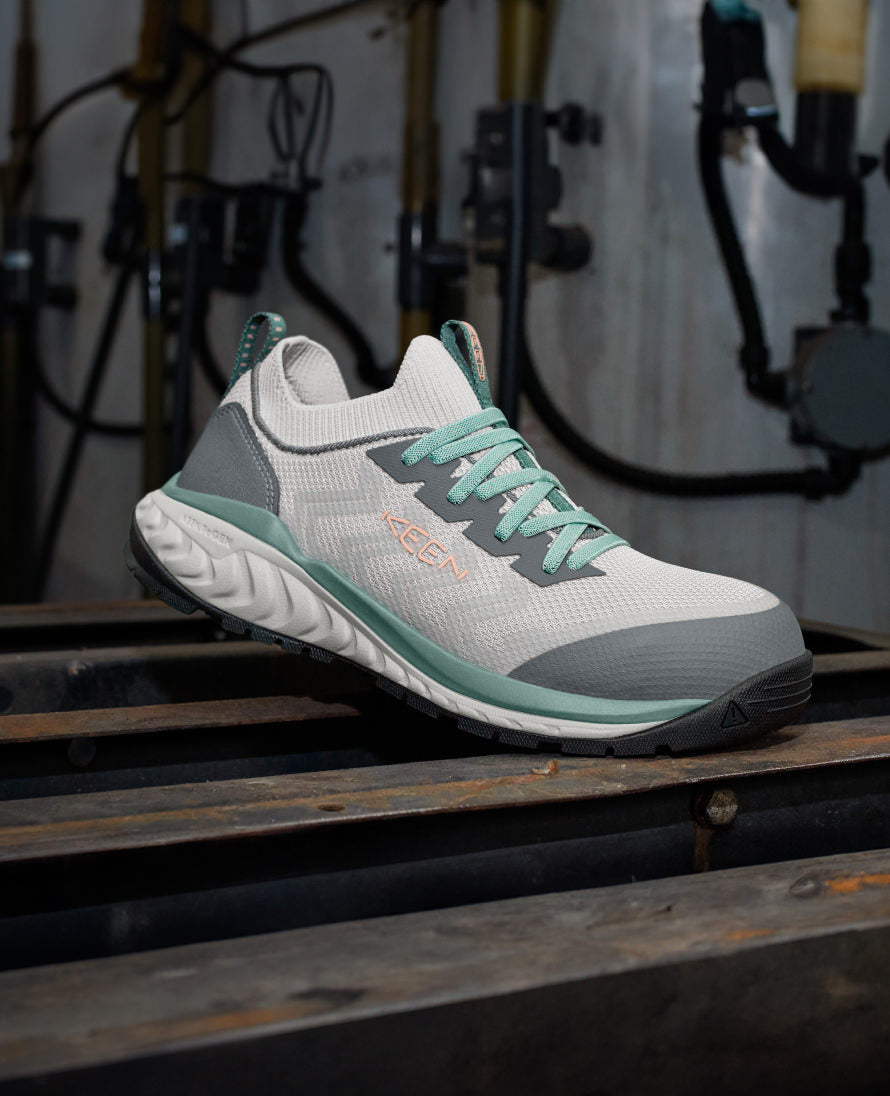 Women's Arvada Shift Work Sneaker (Carbon Toe) Steel Grey/Granite Green / Keen