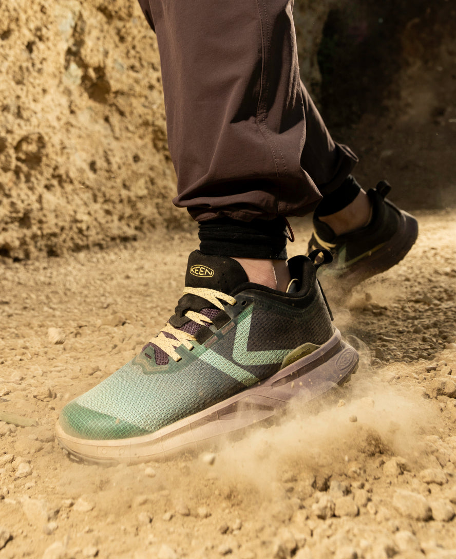 Women's 450 Dirt Hiking Shoe Birch/Nectarine / Keen